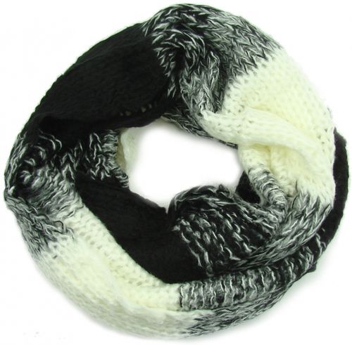 weicher Strick Loop Schal in schwarz weiß